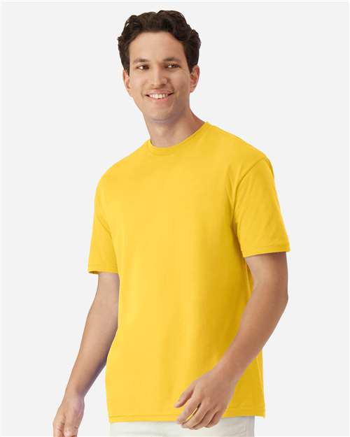 Gildan Unisex Light Cotton T-Shirt - Daisy