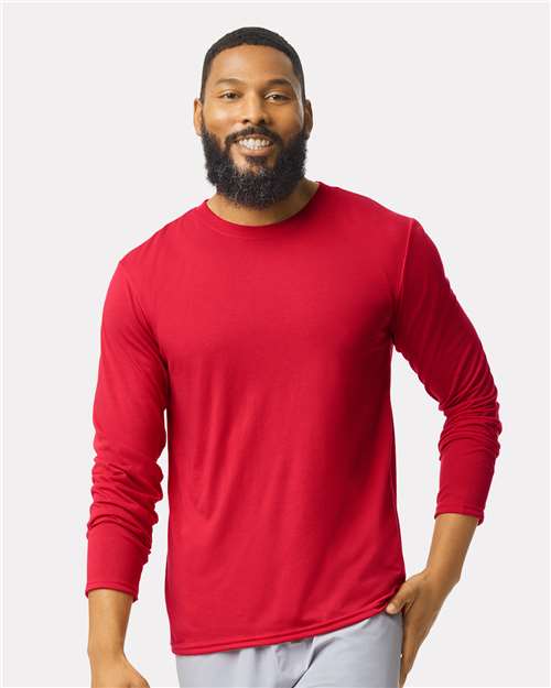 Gildan Unisex Performance® Long Sleeve T-Shirt
