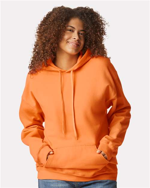 Gildan Unisex Softstyle® Midweight Hooded Sweatshirt - Tangerine
